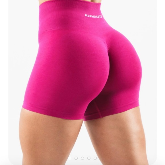 Alphalete Amplify shorts - Picture 1 of 4